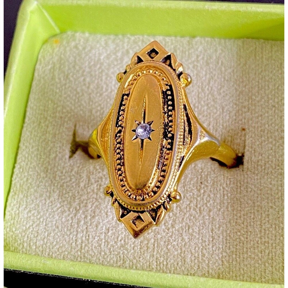 Vintage Avon 1976 Kensington Ring Goldtone Victorian Revival Signed Adjustable - Picture 4 of 8